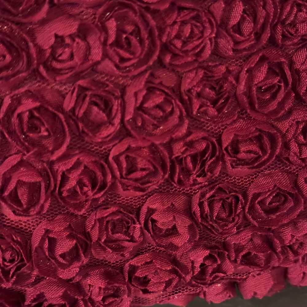 From Neiman Marcus with tags, gorgeous cosmetic bag filled with roses 🌹